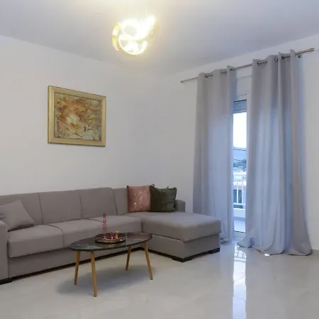 Katerina & Stefanos Family Appartement *