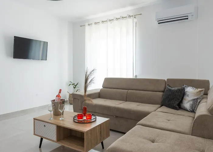 Daire Katerina & Stefanos Family Archangelos (Rhodes)